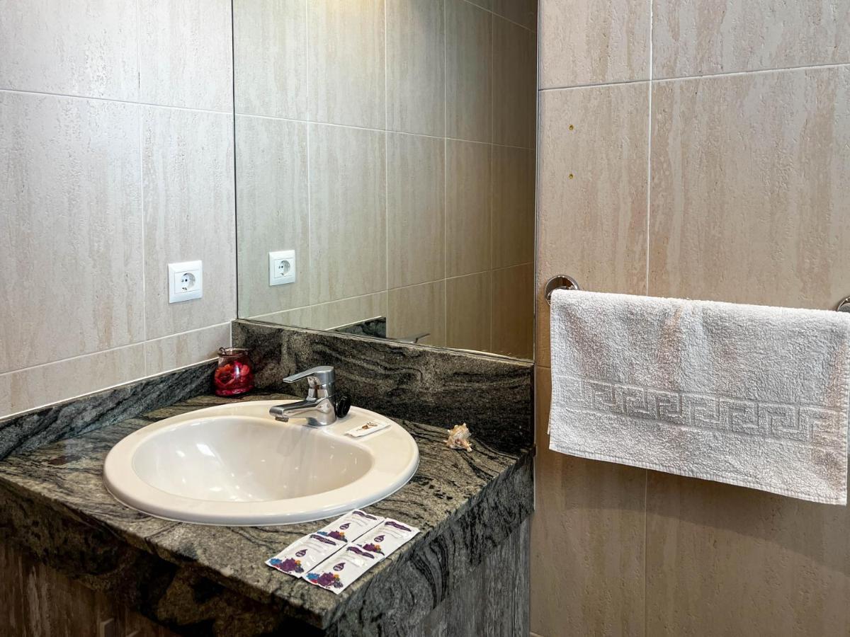 Apartment Aloha Playa Malaga 贝纳尔马德纳 外观 照片